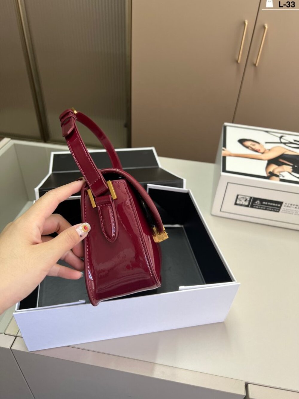 ✨Yves Saint Laurent✨ red leather single-shoulder bag 24×13cm - Picture 4 of 9